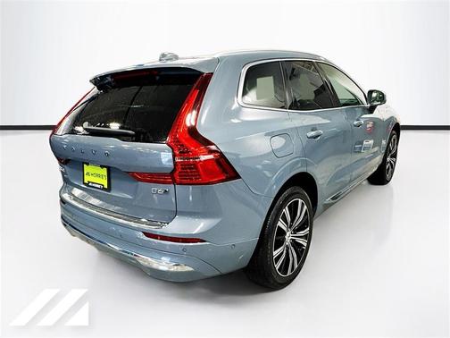 2022 Volvo XC60 B6 Inscription