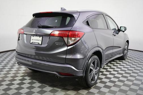 Modern Steel Metallic 2019 Honda HR-V Touring