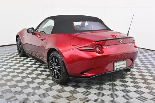 Soul Red Crystal Metallic 2026 Mazda MX-5 Miata Grand Touring