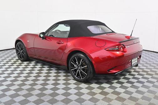 Soul Red Crystal Metallic 2026 Mazda MX-5 Miata Grand Touring