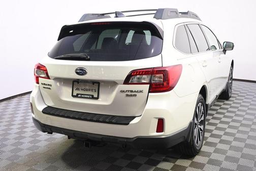 Crystal White Pearl 2016 Subaru Outback 3.6R Limited
