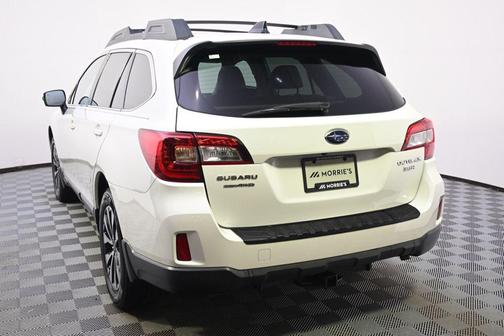 Crystal White Pearl 2016 Subaru Outback 3.6R Limited