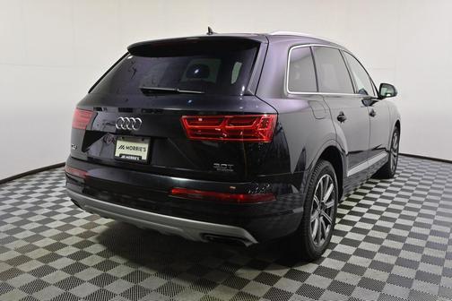 Orca Black Metallic 2018 Audi Q7 3.0T Premium Plus