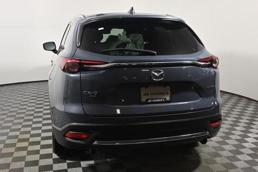2023 Mazda CX-9 Carbon Edition