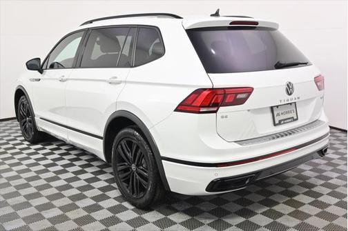 2022 Volkswagen Tiguan 2.0T SE R-Line Black 4MOTION