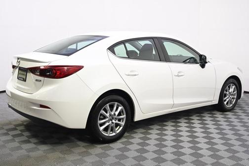 2015 Mazda Mazda3 i Touring