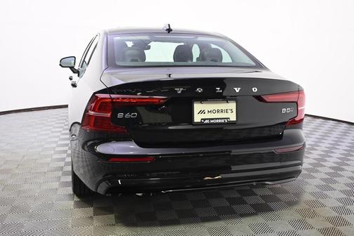 2024 Volvo S60 B5 Core Dark Theme