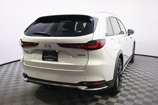 2024 Mazda CX-90 PHEV Premium Plus