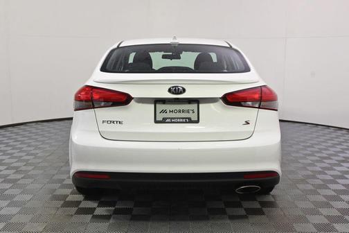 Clear White 2017 Kia Forte S