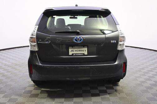 2014 Toyota Prius v Two