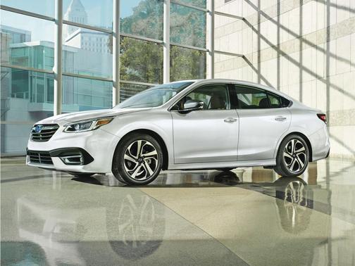Crystal White Pearl 2021 Subaru Legacy Limited