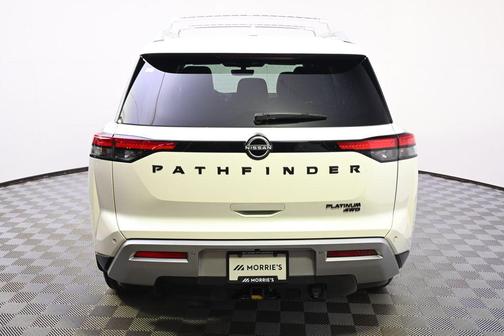 2023 Nissan Pathfinder Platinum 4WD
