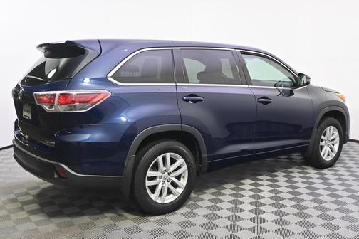2014 Toyota Highlander LE