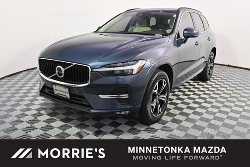 Denim Blue Metallic 2022 Volvo XC60 B5 Momentum
