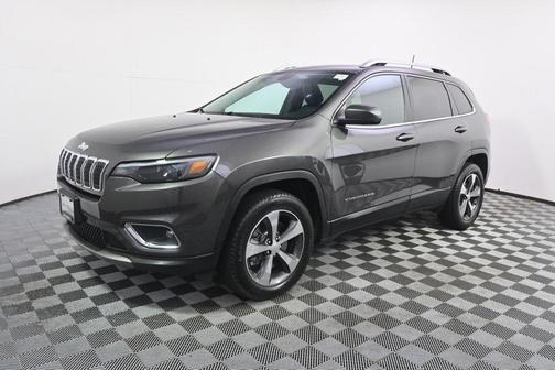 Granite Crystal Metallic Clearcoat 2019 Jeep Cherokee Limited