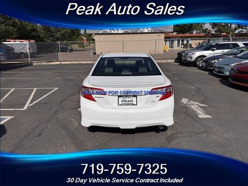 Super White 2012 Toyota Camry SE
