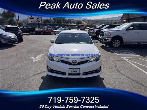 Super White 2012 Toyota Camry SE