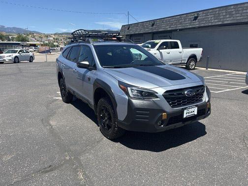Ice Silver Metallic 2022 Subaru Outback Wilderness