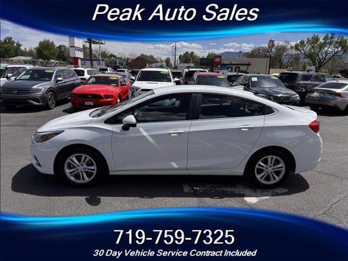 Summit White 2017 Chevrolet Cruze LT
