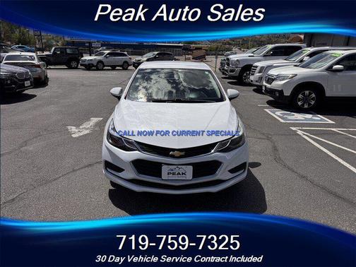 Summit White 2017 Chevrolet Cruze LT
