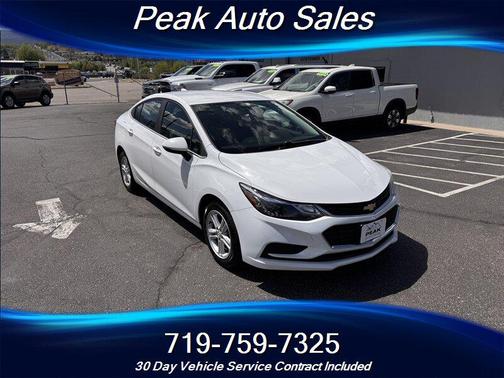 Summit White 2017 Chevrolet Cruze LT