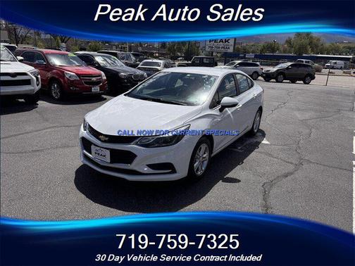 Summit White 2017 Chevrolet Cruze LT