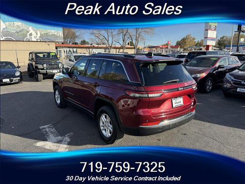 2024 Jeep Grand Cherokee Laredo