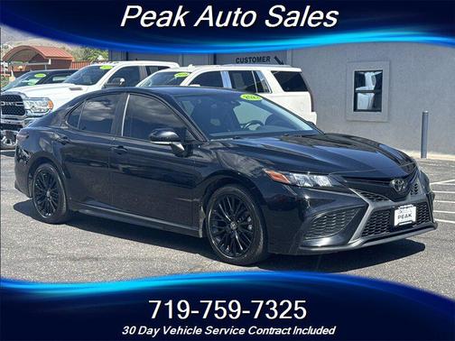 Midnight Black Metallic 2022 Toyota Camry SE