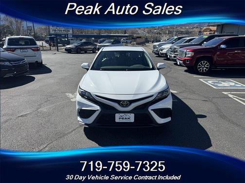 Ice Cap 2023 Toyota Camry SE