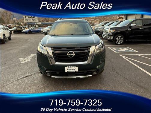 2022 Nissan Pathfinder SL 4WD