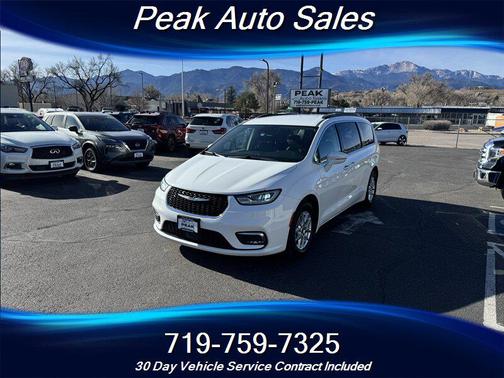 2022 Chrysler Pacifica Touring L