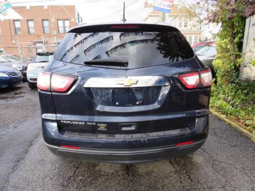 2017 Chevrolet Traverse LS
