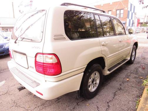 2000 Lexus LX 470 Base
