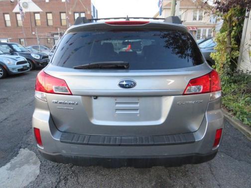 2011 Subaru Outback 2.5 i Limited