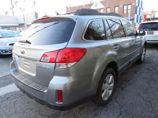 2011 Subaru Outback 2.5 i Limited