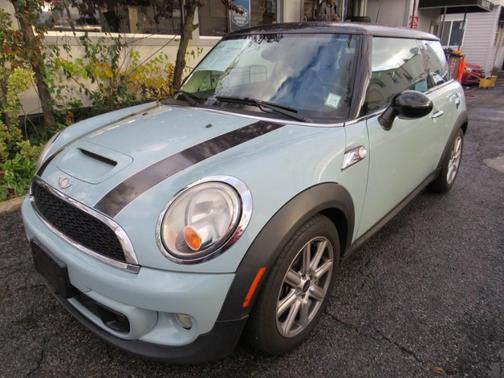 2011 MINI Cooper S Base