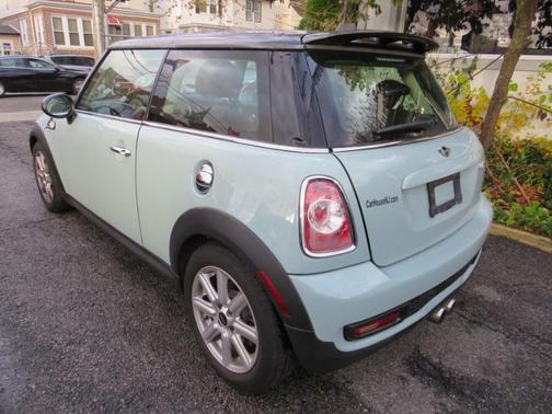 2011 MINI Cooper S Base