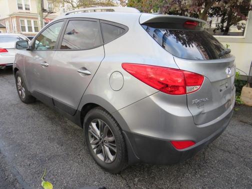 2015 Hyundai TUCSON SE