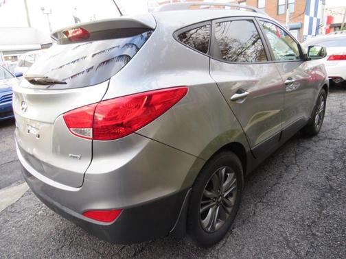 2015 Hyundai TUCSON SE