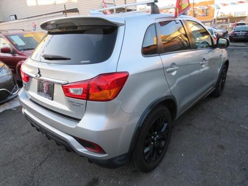 2019 Mitsubishi Outlander Sport SE