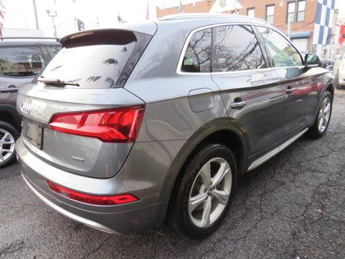 2020 Audi Q5 45 Premium Plus