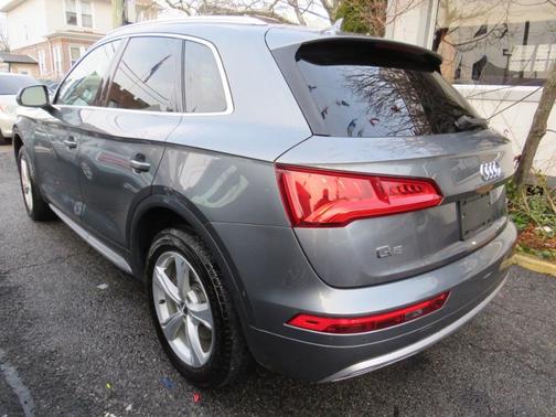 2020 Audi Q5 45 Premium Plus