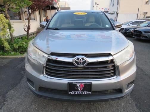 2014 Toyota Highlander LE
