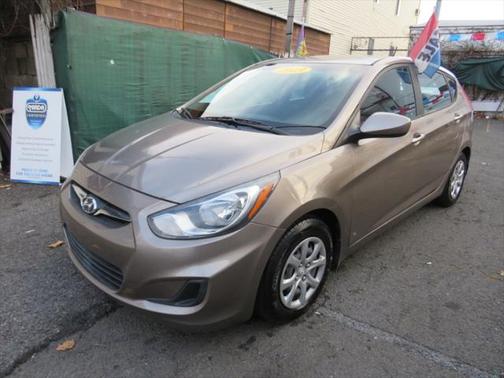 2013 Hyundai Accent GS