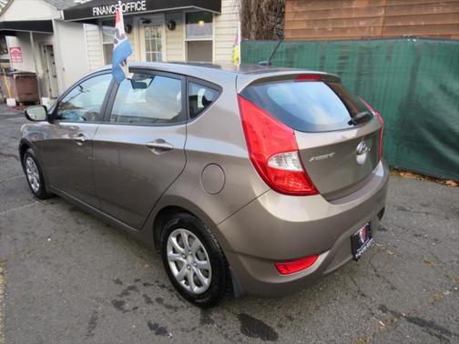 2013 Hyundai Accent GS