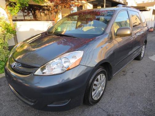 2008 Toyota Sienna LE