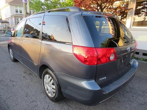 2008 Toyota Sienna LE