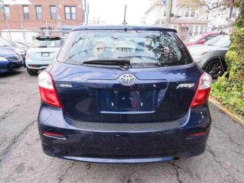 2010 Toyota Matrix Base