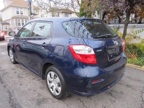 2010 Toyota Matrix Base