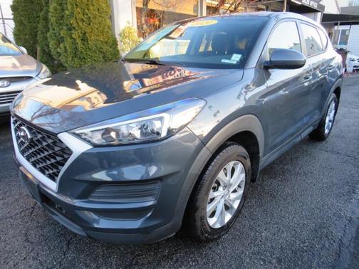 2021 Hyundai TUCSON SE